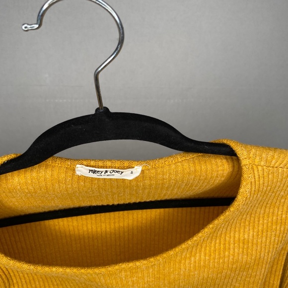 Golden YELLOW CROP - Picture 2 of 5